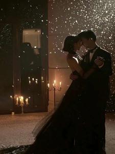 我死后，他逼疯了白月光